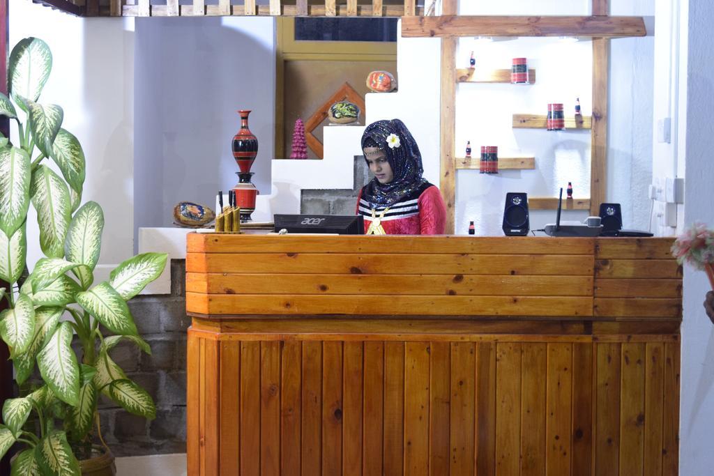 Alvi Star Inn Thulhaadhoo エクステリア 写真
