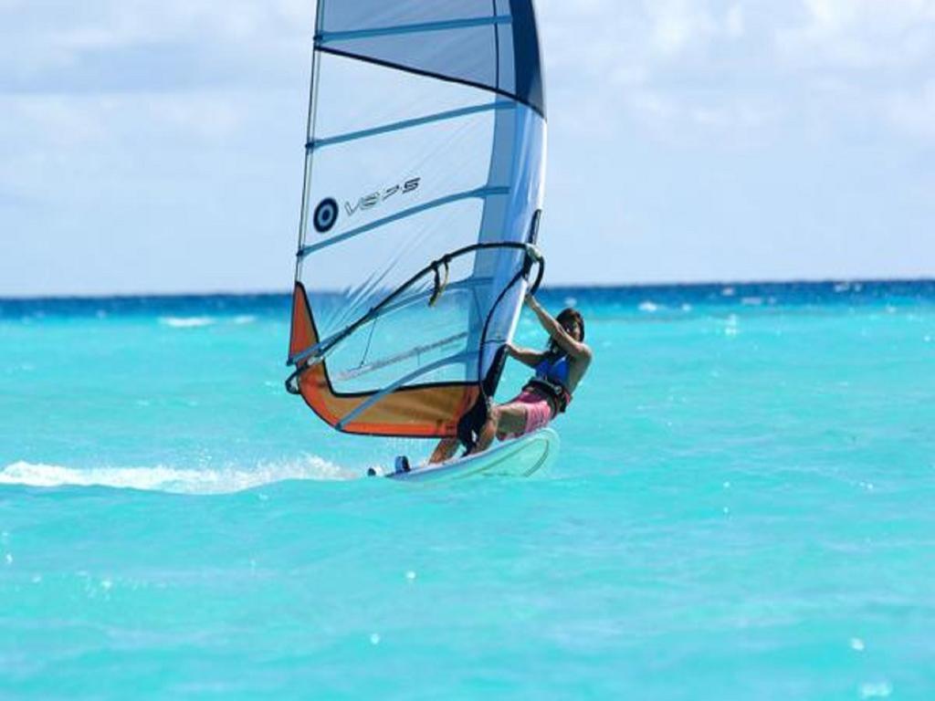Alvi Star Inn Thulhaadhoo エクステリア 写真