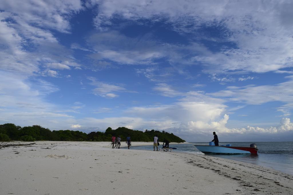 Alvi Star Inn Thulhaadhoo エクステリア 写真