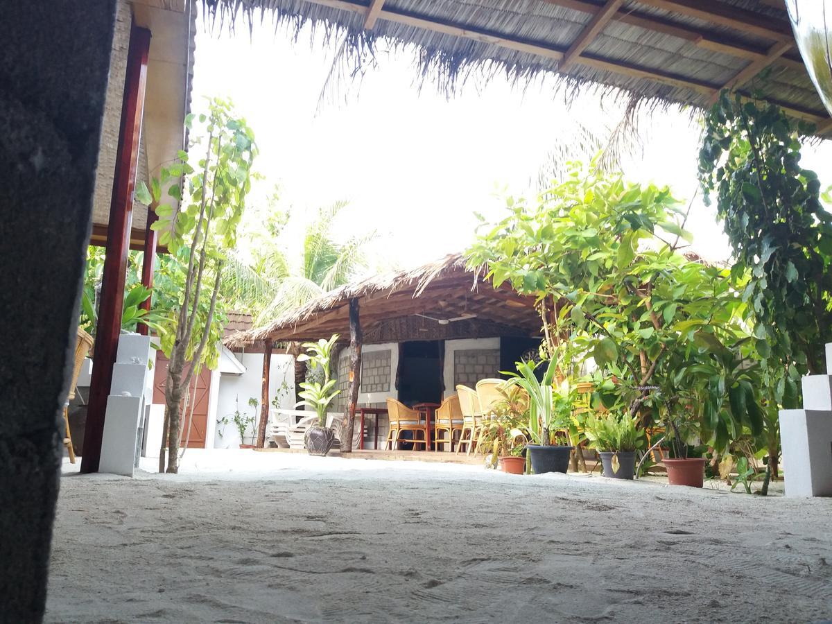 Alvi Star Inn Thulhaadhoo エクステリア 写真